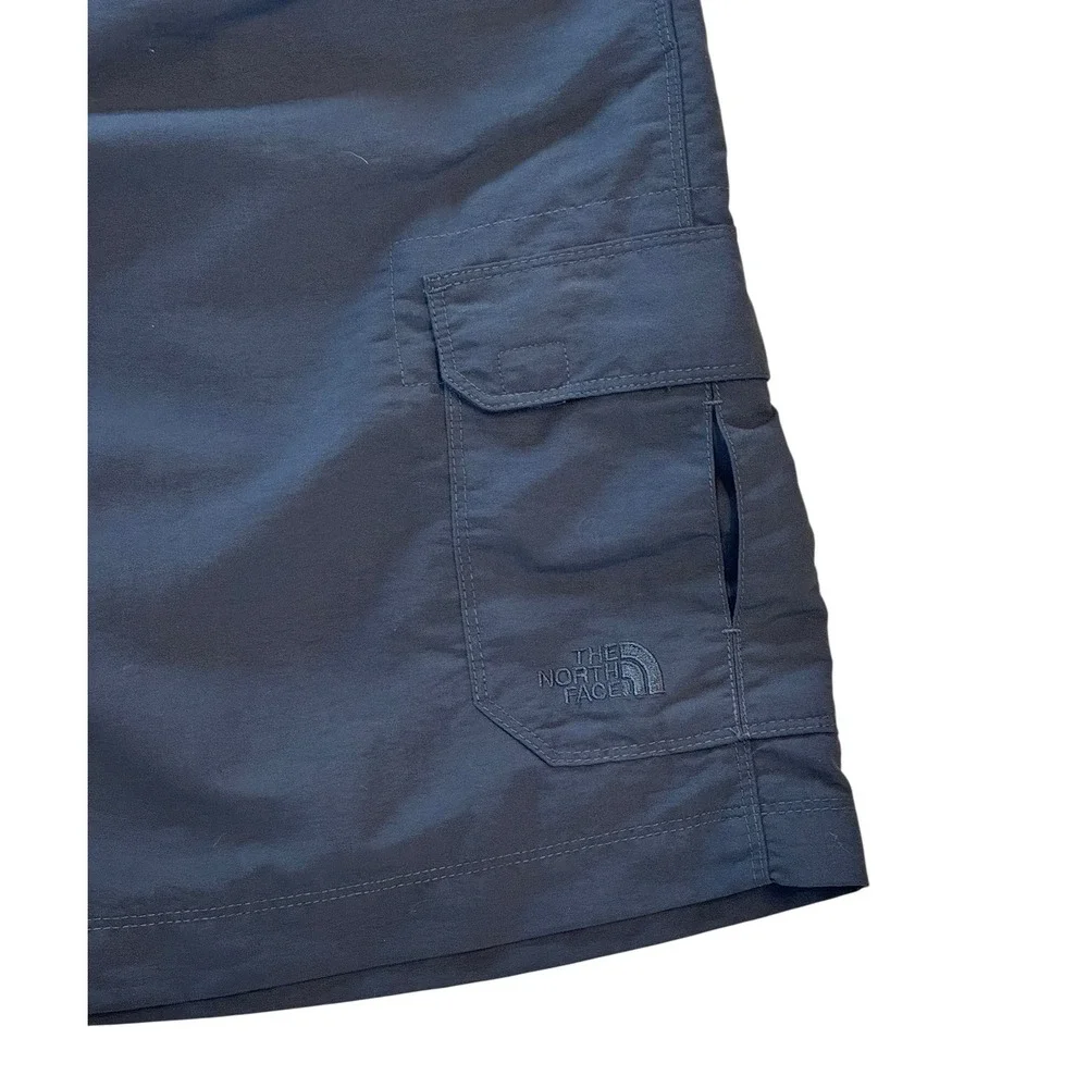 The North Face Mens LARGE Dark Gray Cargo Shorts‎ Hiking Outdoors Elastic Waist